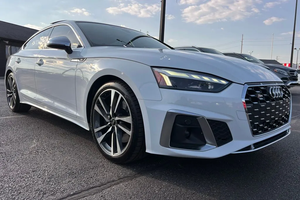 2022 Audi S5 Premium photo 4