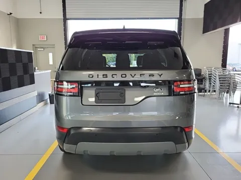 Another view of 2019 Land Rover Discovery HSE for sale in Indianapolis, IN at AutoGiant USA Indianapolis