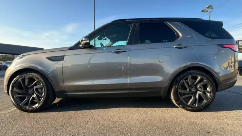 Another view of 2019 Land Rover Discovery HSE for sale in Indianapolis, IN at AutoGiant USA Indianapolis