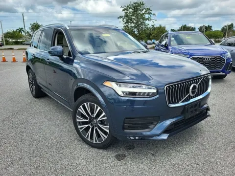 More photos of 2020 Volvo XC90 T6 Momentum at AutoGiant USA Indianapolis, IN