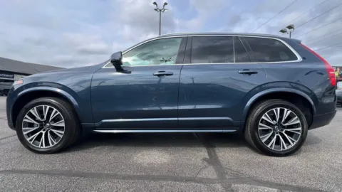 Another view of 2020 Volvo XC90 T6 Momentum for sale in Indianapolis, IN at AutoGiant USA Indianapolis