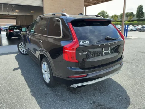 Another view of 2017 Volvo XC90 T6 Momentum for sale in Indianapolis, IN at AutoGiant USA Indianapolis