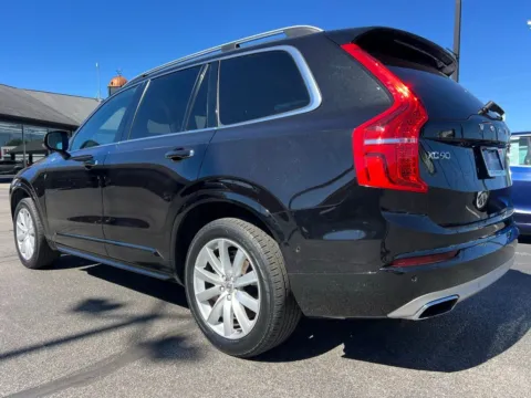 More photos of 2017 Volvo XC90 T6 Momentum at AutoGiant USA Indianapolis, IN