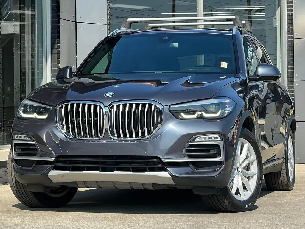 Gray 2019 BMW X5 xDrive40i for sale in Indianapolis, IN