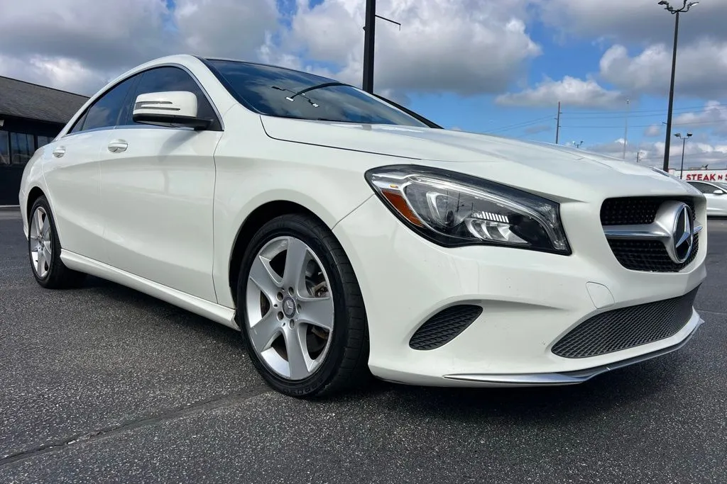 2018 Mercedes Benz CLA 250 photo 3