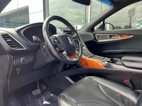 Photos of 2019 Lincoln Nautilus Reserve for sale in Indianapolis, IN at AutoGiant USA Indianapolis