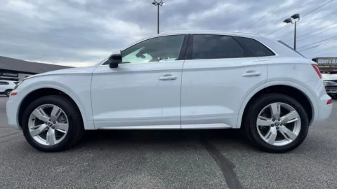 Another view of 2019 Audi Q5 2.0T Premium Plus for sale in Indianapolis, IN at AutoGiant USA Indianapolis