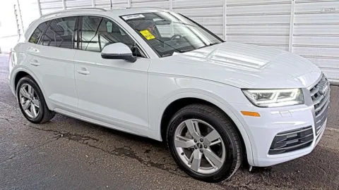 Photos of 2019 Audi Q5 2.0T Premium Plus for sale in Indianapolis, IN at AutoGiant USA Indianapolis