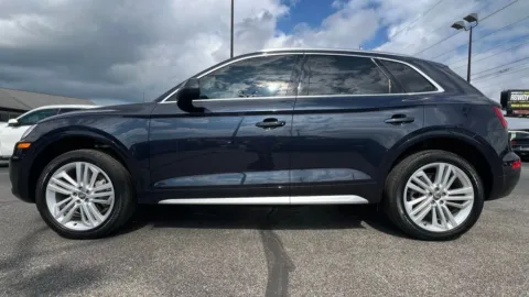 Another view of 2019 Audi Q5 2.0T Premium Plus for sale in Indianapolis, IN at AutoGiant USA Indianapolis