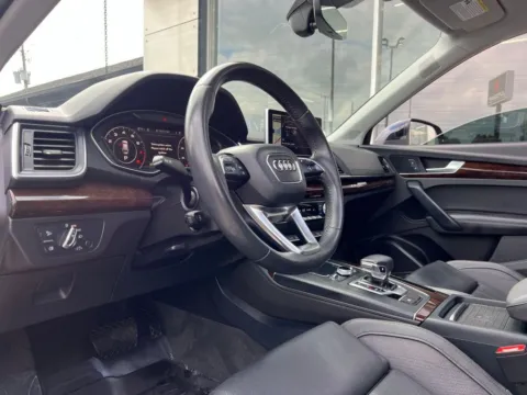Photos of 2019 Audi Q5 2.0T Premium Plus for sale in Indianapolis, IN at AutoGiant USA Indianapolis