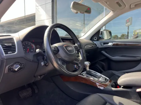 Photos of 2016 Audi Q5 2.0T Premium Plus for sale in Indianapolis, IN at AutoGiant USA Indianapolis