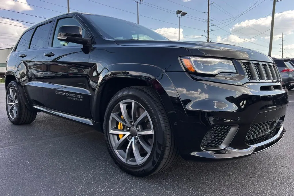 2018 Jeep Grand Cherokee Trackhawk photo 3