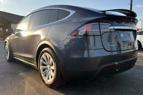 More photos of 2017 Tesla Model X 90D at AutoGiant USA Indianapolis, IN