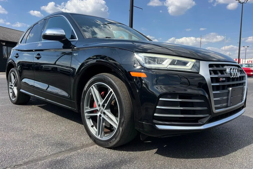 2018 Audi SQ5 Premium Plus photo 2