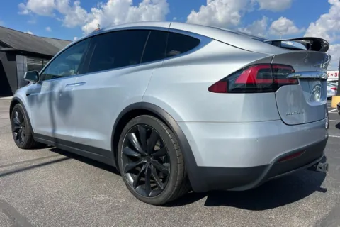 More photos of 2018 Tesla Model X 75D at AutoGiant USA Indianapolis, IN