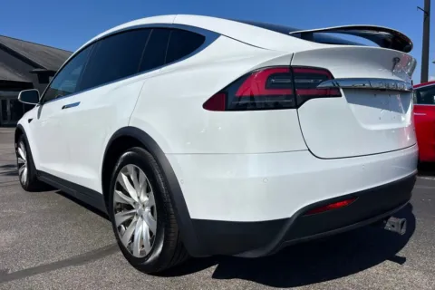 More photos of 2019 Tesla Model X Long Range at AutoGiant USA Indianapolis, IN