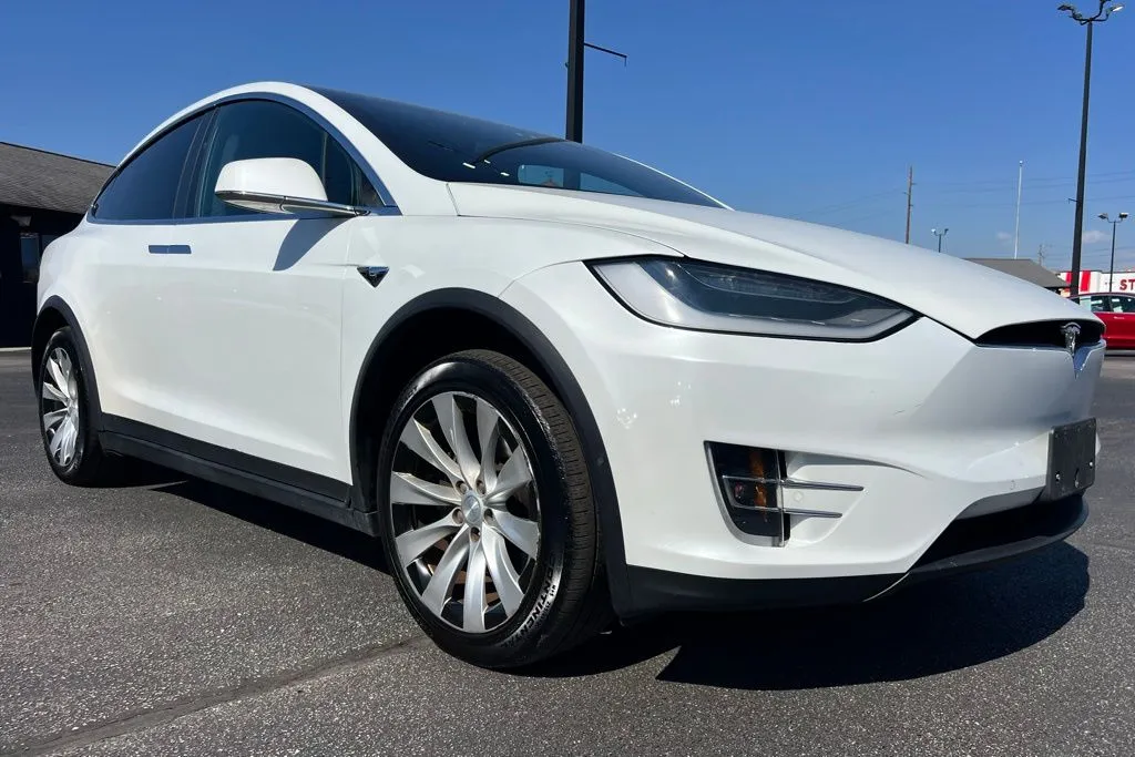 2019 Tesla Model X Long Range photo 4