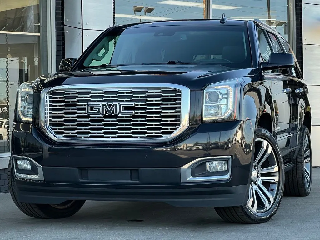 Black 2020 GMC Yukon Denali for sale in Indianapolis, IN