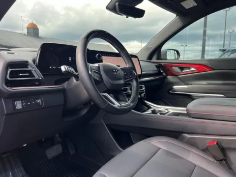 Photos of 2025 Chevrolet Traverse Z71 for sale in Indianapolis, IN at AutoGiant USA Indianapolis