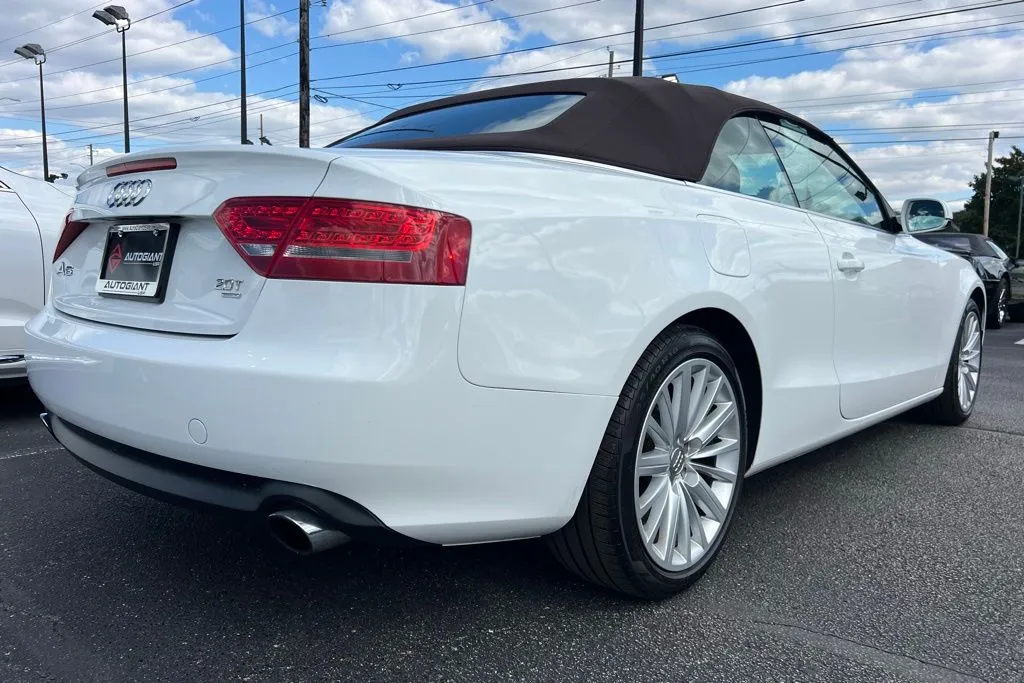 2011 Audi A5 2.0T Premium Plus photo 3