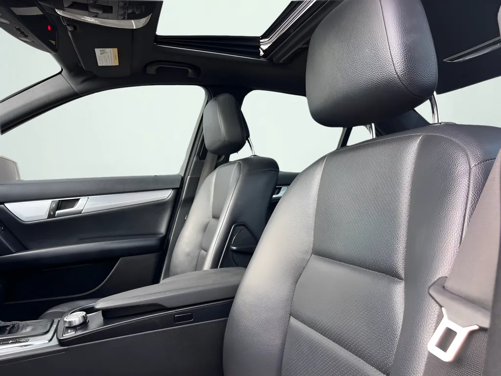 2014 Mercedes-Benz C-Class C250 Sport - Photo 32