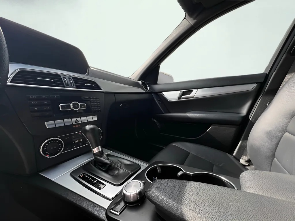 2014 Mercedes-Benz C-Class C250 Sport - Photo 16
