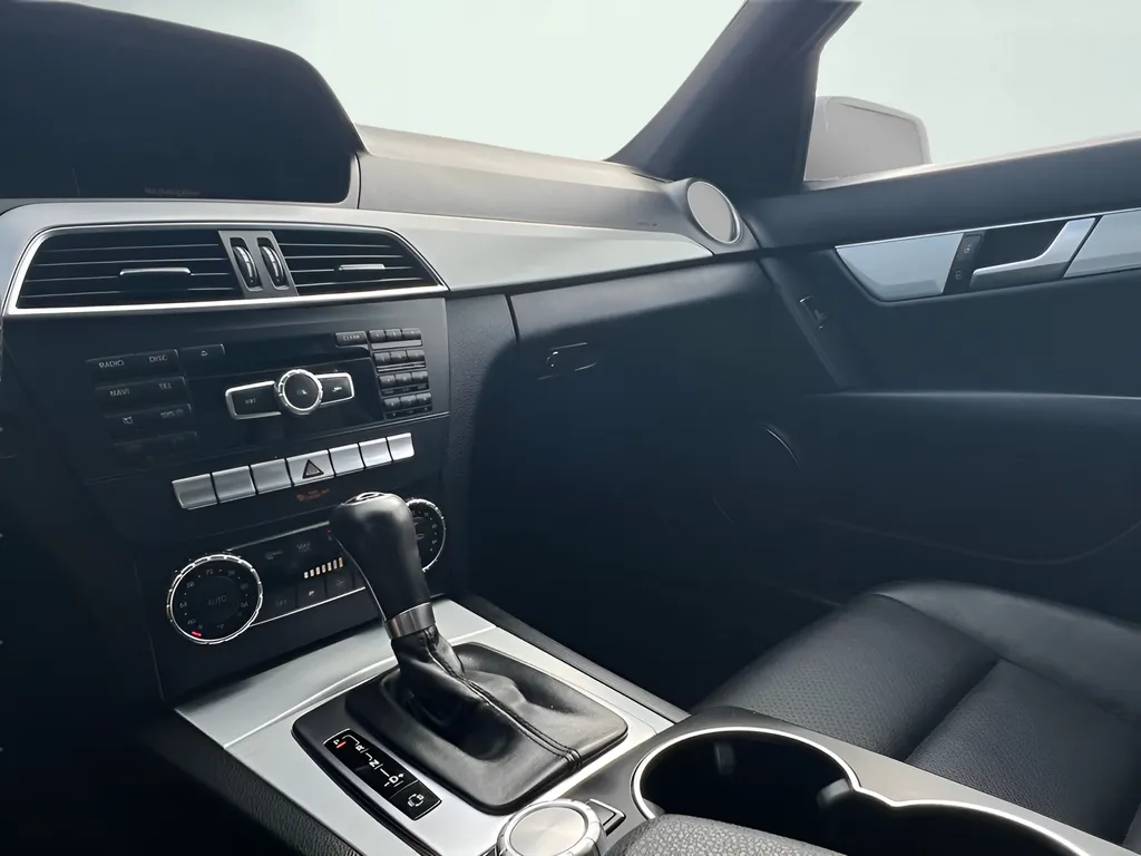 2014 Mercedes-Benz C-Class C250 Sport - Photo 37
