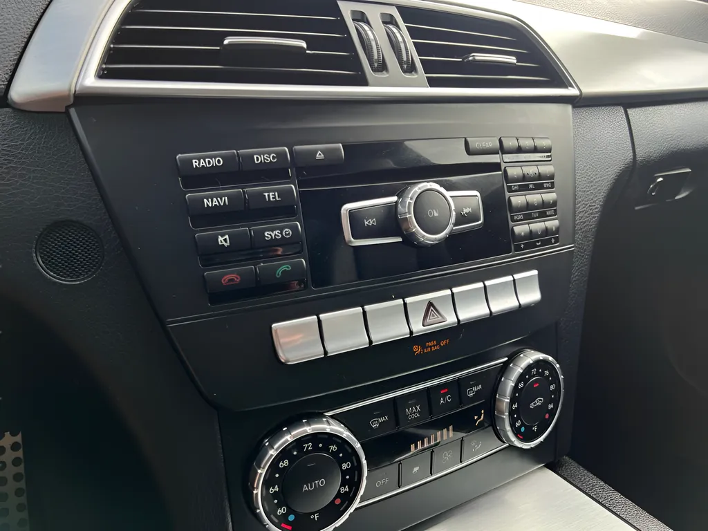 2014 Mercedes-Benz C-Class C250 Sport - Photo 41
