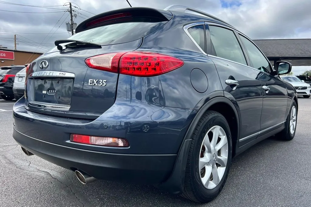 2009 Infiniti EX35 Journey photo 3