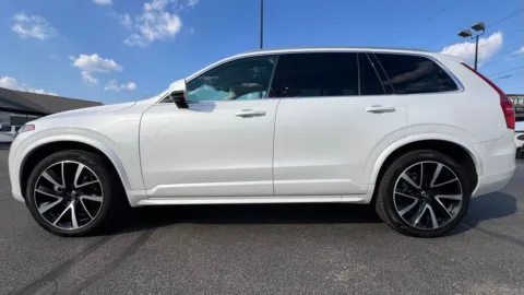 Another view of 2022 Volvo XC90 T6 Momentum for sale in Indianapolis, IN at AutoGiant USA Indianapolis