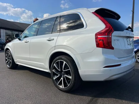 More photos of 2022 Volvo XC90 T6 Momentum at AutoGiant USA Indianapolis, IN