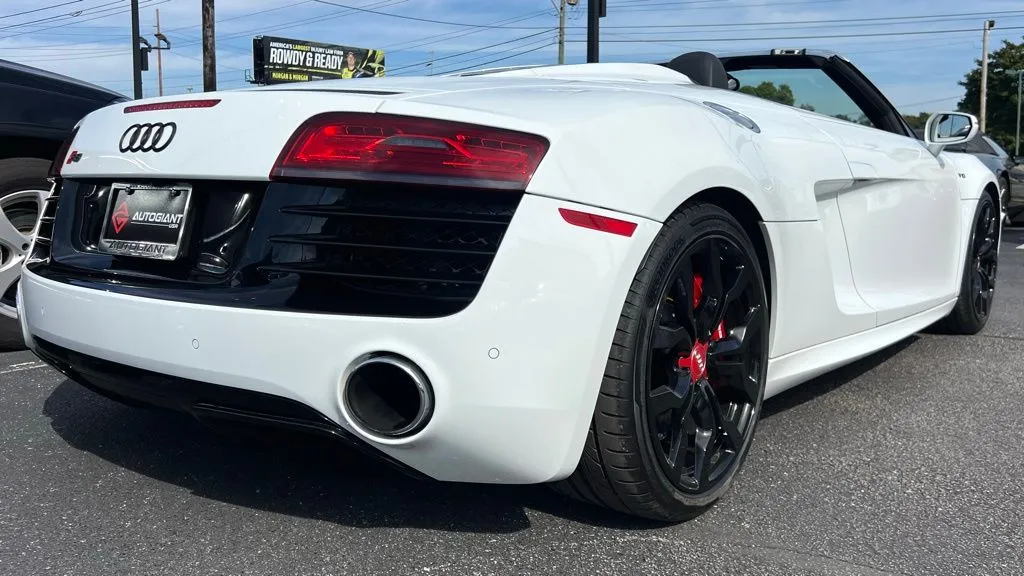 2014 Audi R8 5.2 photo 2
