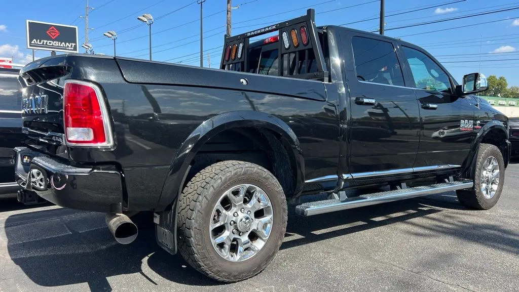 2018 Ram 2500 Longhorn photo 3