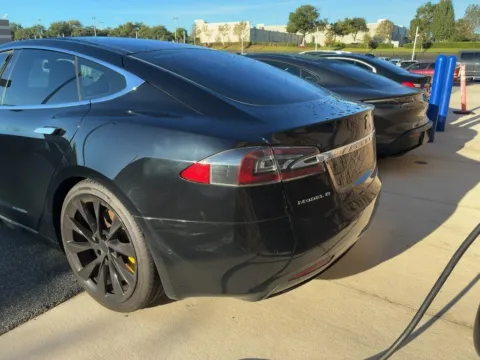 Another view of 2018 Tesla Model S 75D for sale in Indianapolis, IN at AutoGiant USA Indianapolis