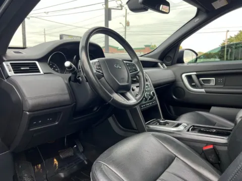 Photos of 2019 Land Rover Discovery Sport HSE for sale in Indianapolis, IN at AutoGiant USA Indianapolis