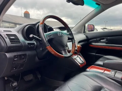 Photos of 2004 Lexus RX 330 for sale in Indianapolis, IN at AutoGiant USA Indianapolis