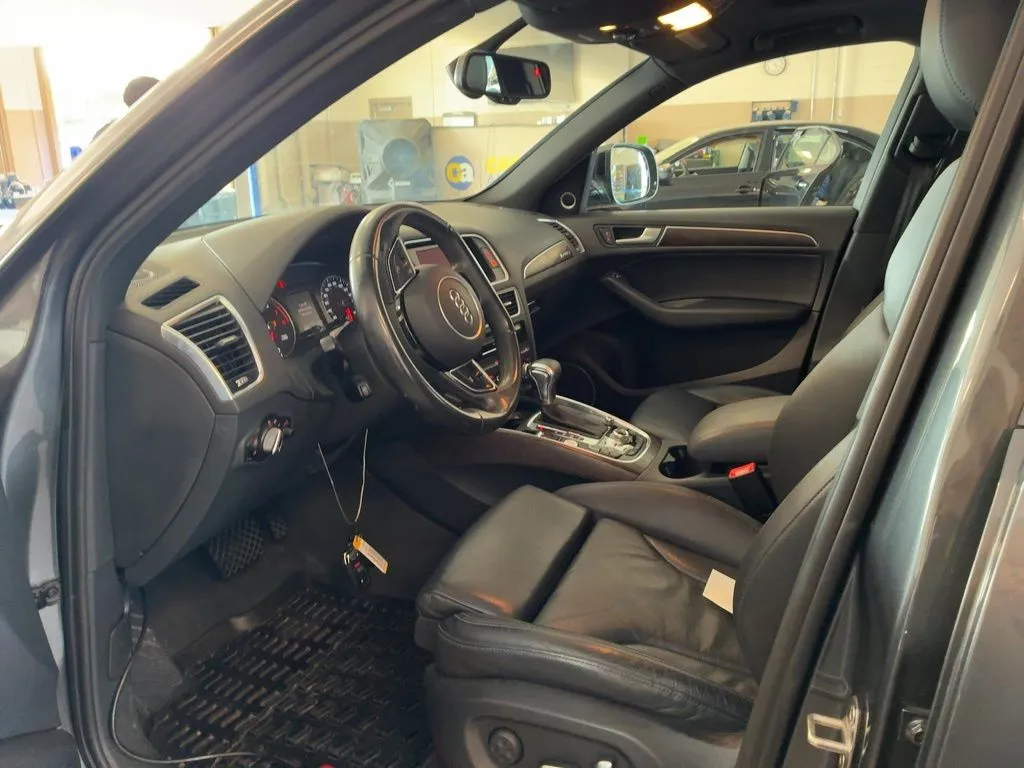 2016 Audi Q5 3.0T Premium Plus photo 4