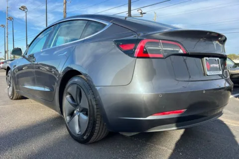 More photos of 2019 Tesla Model 3 Long Range at AutoGiant USA Indianapolis, IN