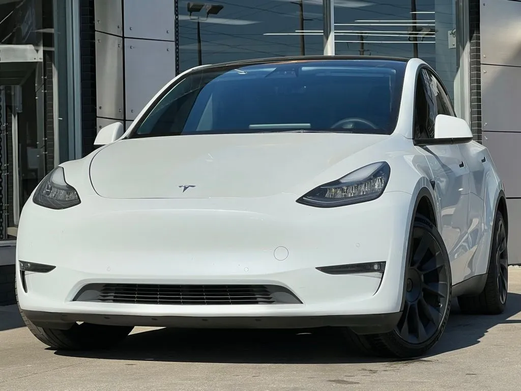 White 2021 Tesla Model Y Long Range for sale in Indianapolis, IN