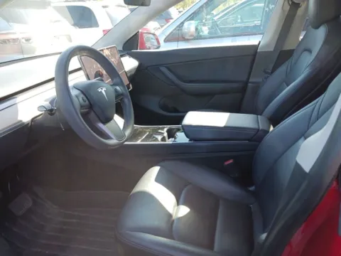 More photos of 2021 Tesla Model Y Long Range at AutoGiant USA Indianapolis, IN