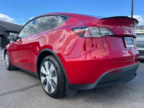 More photos of 2022 Tesla Model Y Long Range at AutoGiant USA Indianapolis, IN