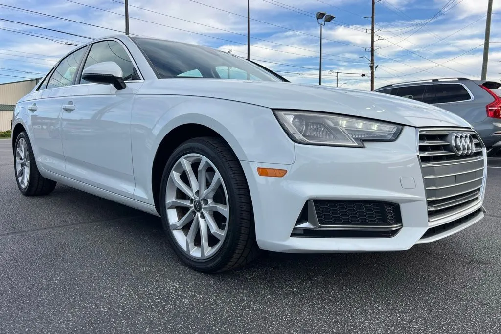 2019 Audi A4 2.0T Premium photo 4
