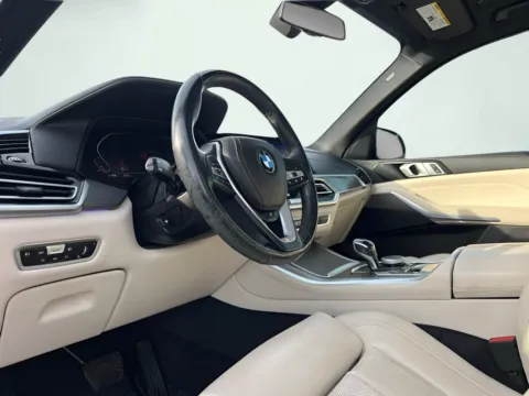 Photos of 2019 BMW X5 xDrive40i for sale in Indianapolis, IN at AutoGiant USA Indianapolis