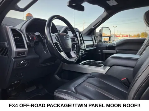 Photos of 2022 Ford F-250SD Platinum for sale in Indianapolis, IN at AutoGiant USA Indianapolis