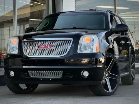 Black 2012 GMC Yukon Denali Hybrid for sale in Indianapolis, IN