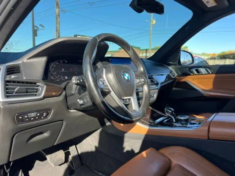 Photos of 2019 BMW X5 xDrive40i for sale in Indianapolis, IN at AutoGiant USA Indianapolis