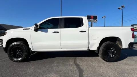 Another view of 2019 Chevrolet Silverado 1500 LT Trail Boss for sale in Indianapolis, IN at AutoGiant USA Indianapolis