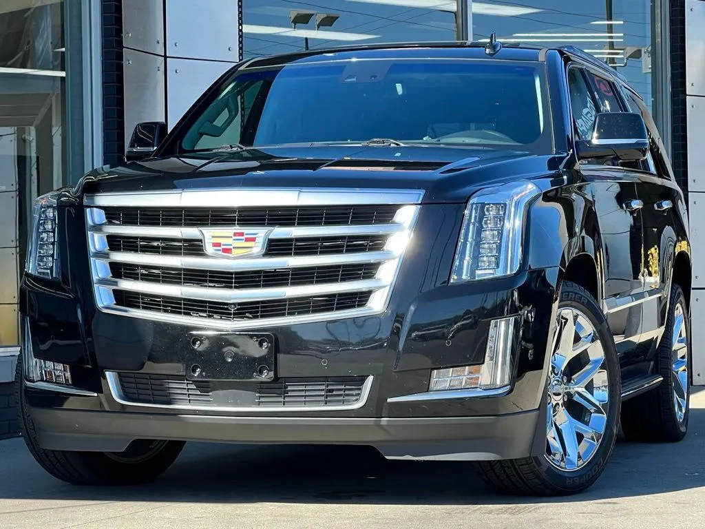 Black 2020 Cadillac Escalade Premium Luxury for sale in Indianapolis, IN