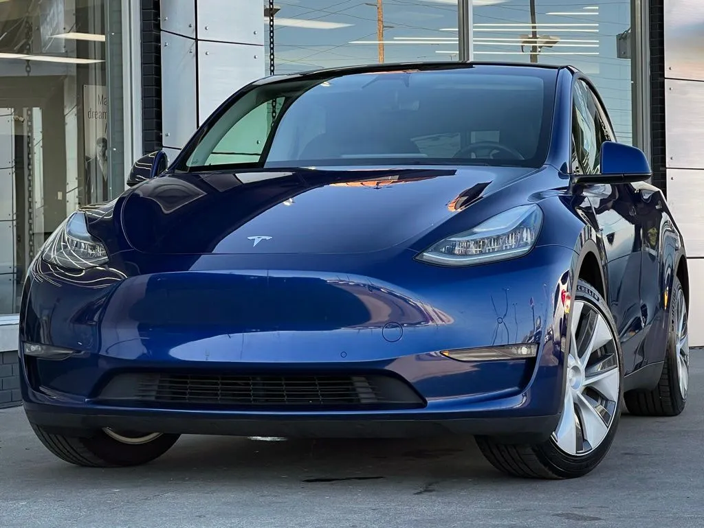 Blue 2021 Tesla Model Y Long Range for sale in Indianapolis, IN
