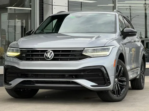 Silver 2022 Volkswagen Tiguan 2.0T SE R-Line Black for sale in Indianapolis, IN